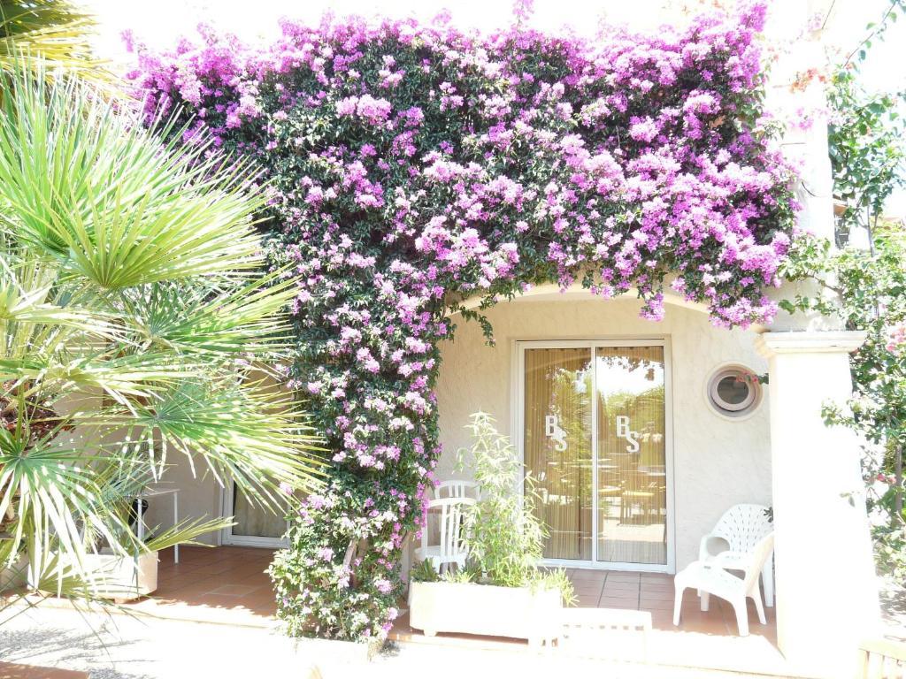 Hotel Beau Soleil Le Lavandou Szoba fotó